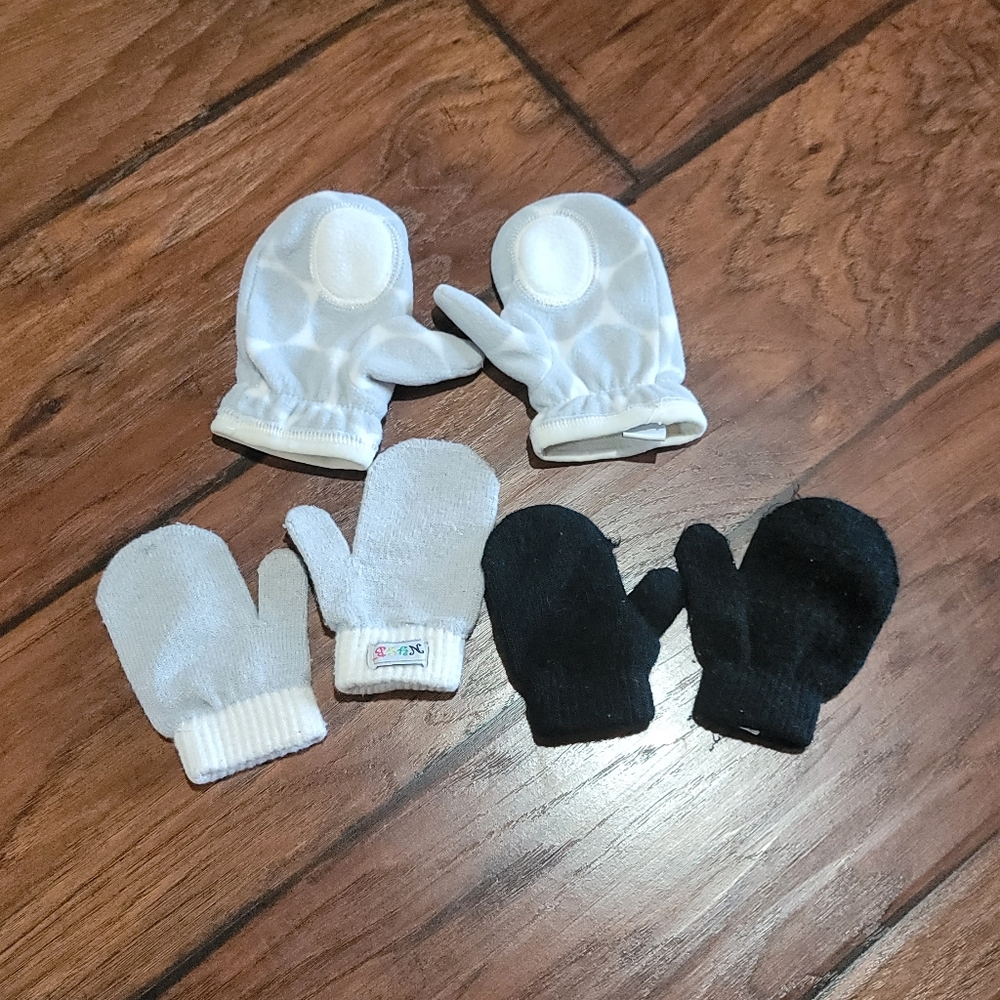 Infant mittens